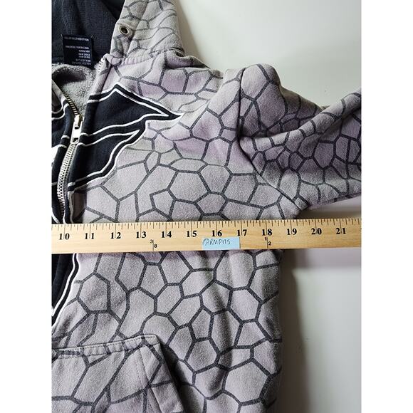 Vintage FAM0OUS STARS AND STRAPS Y2K Gray Black Travis Barker Hoodie Women SZ 8 - Picture 6 of 8